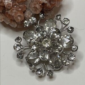 Vintage Prong Set Rhinestones Floral Design Silver Tone Brooch Pin